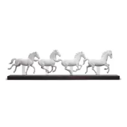 Gruppo cavalli (movement) - Lladrò
