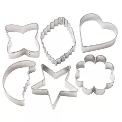 Tagliapasta Assortiti In Metallo 6 Pezzi Cm. 7x1,5 H.