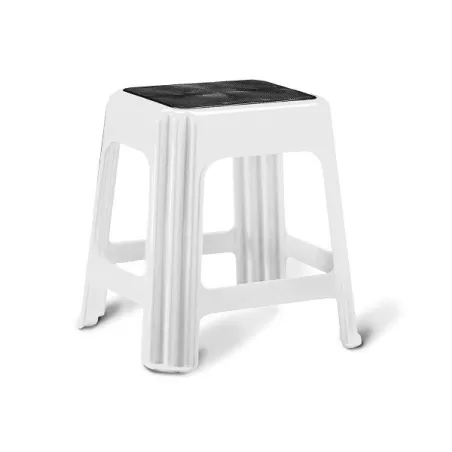 Sgabello novanta con tappeto