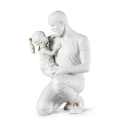 Tra le braccia di papa (bianco - oro) - Lladro