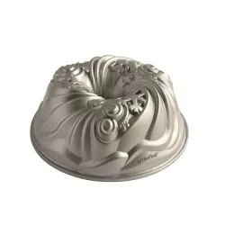 NW 53137 Vintage Star Bundt Cake Pan