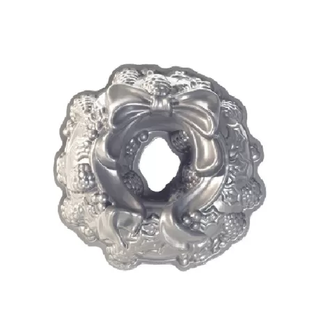 Stampo bundt holiday wreath - Nordic Ware