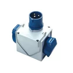 Adattatore industriale 1 spina CEE 2P+T con 2 prese CEE 2P+T IP44 73110