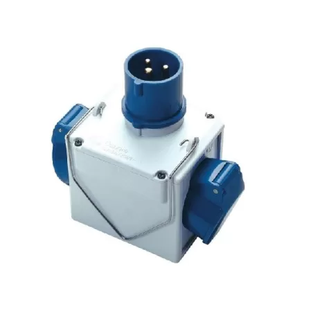 Adattatore industriale 1 spina CEE 2P+T con 2 prese CEE 2P+T IP44 73110