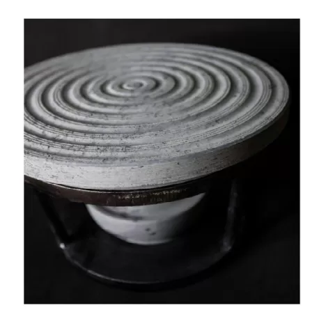 Party, Pietra ollare Cm.21 con piedistallo in metallo - Pietra ollare Valmalenco