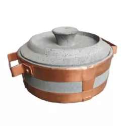 Stufino, Tegame Cm.28 basso rilegato con maniglie in rame e coperchio in pietra ollare - Pietra ollare Valmalenco