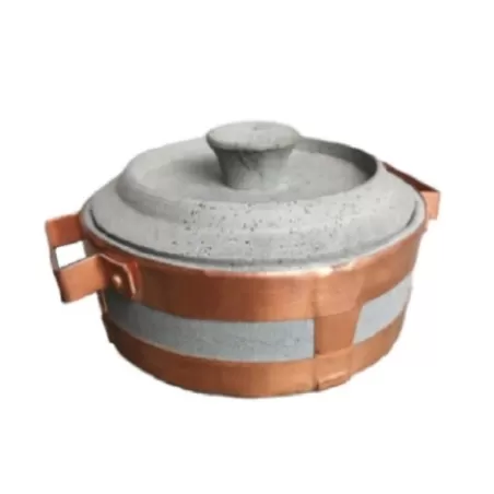 Stufino, Tegame Cm.23 basso rilegato con maniglie in rame e coperchio in pietra ollare - Pietra ollare Valmalenco