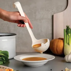 Katie, Mestolo bianco - Ototo 2