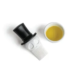 Skully, Pennello cucina - Ototo 2