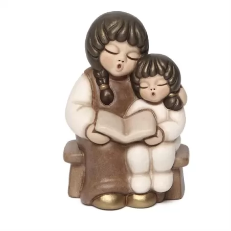 Coppia di bimbi che leggono presepe giubileo, bianco - Thun